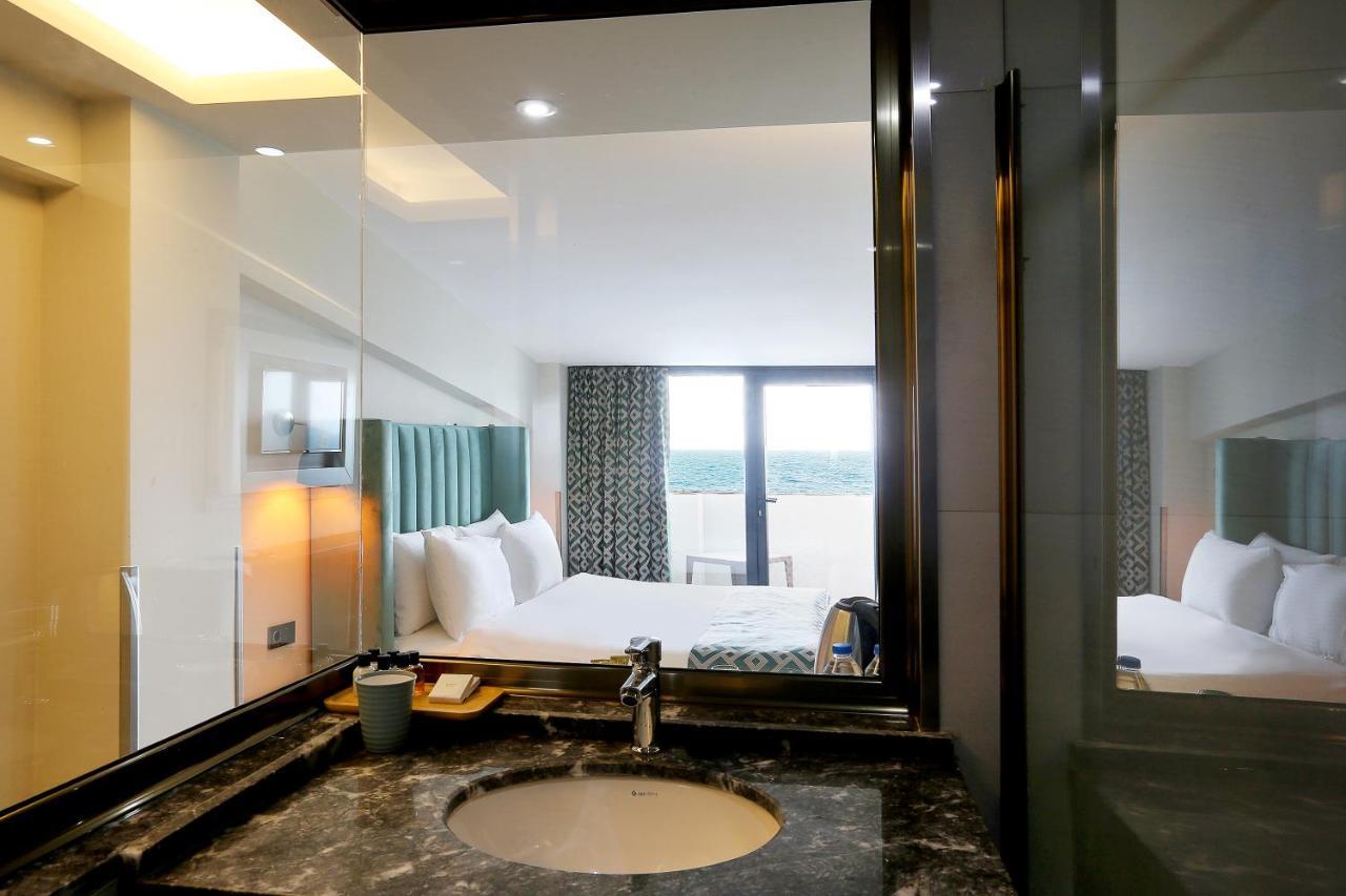 Urla Pera Hotel ภายนอก รูปภาพ
